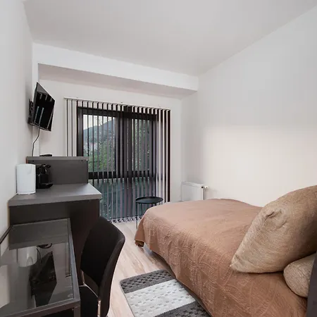 Fenix Apartment *